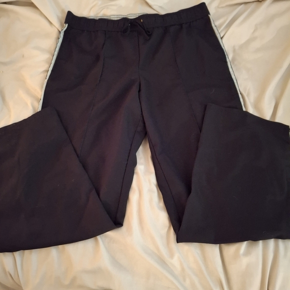 Black Men's Sweat Pants With Green And White Stripes And Elastic Waist - Picture 7 of 7